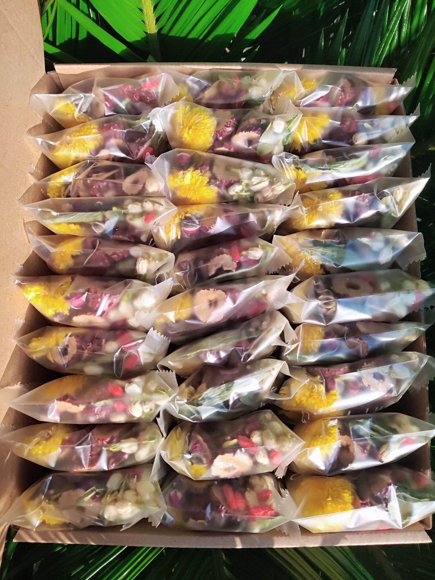 Trà dưỡng nhan bảy vị sét 30gói (mix táo đỏ -kỉ tử -long nhãn -hoa cúc -nụ hồng -nụ nhài -cỏ ngọt)
