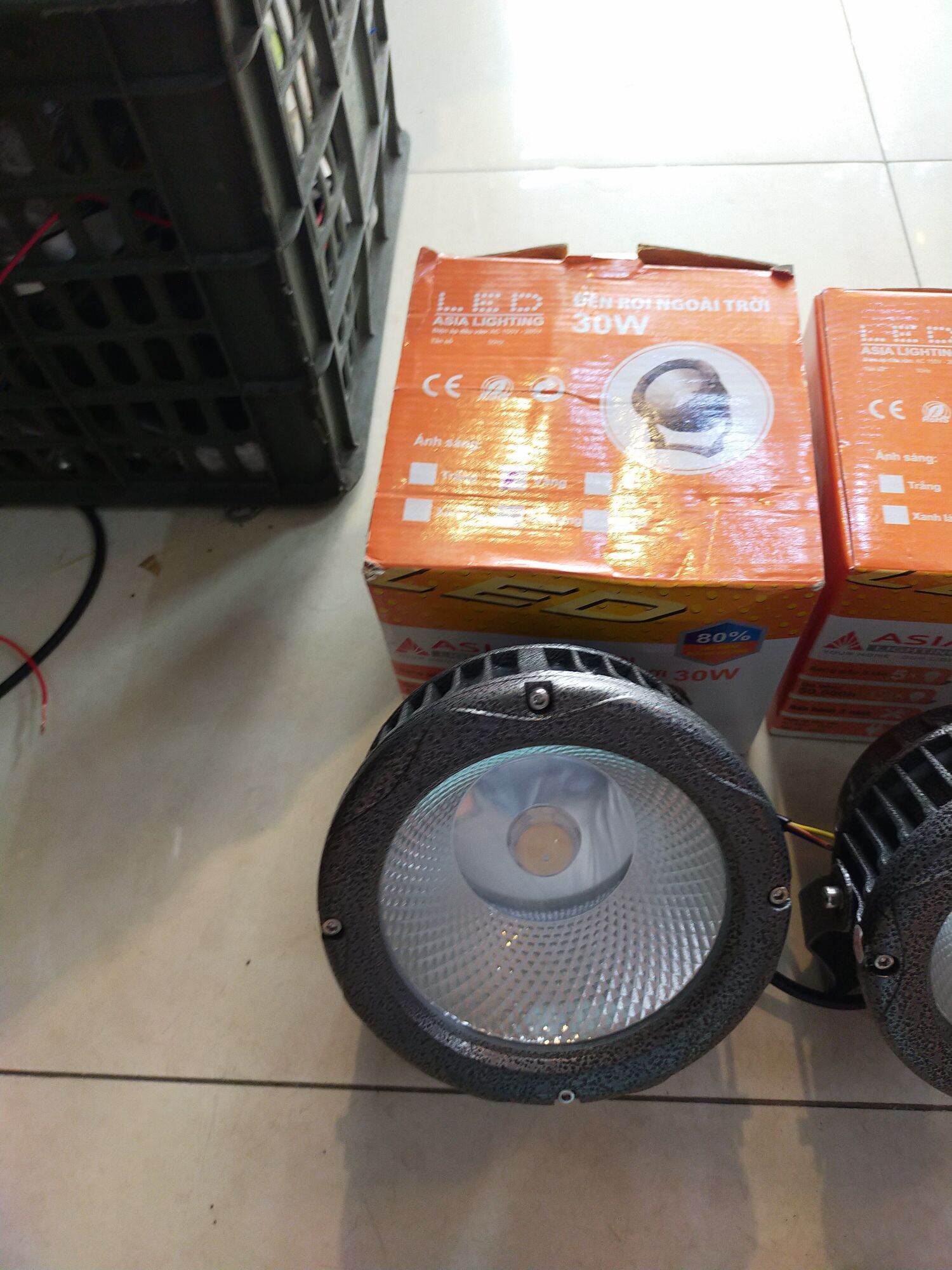 Đèn chiếu ngoài trời asia 30w