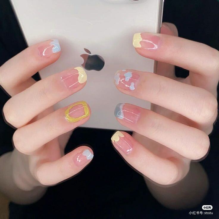 NailBox móng Úp Thiết Kế Vẽ 2024 - đây chắc chắn là sản phẩm nail chất lượng nhất bạn từng biết đến! Chỉ bằng một vài bước đơn giản, bạn đã có thể tạo ra những bộ móng tay đầy tinh tế và ấn tượng. Hãy click vào hình ảnh liên quan đến từ khóa \