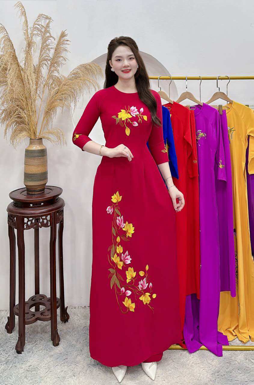 Áo Dài Đỏ ĐÔ thêu hoa dây Truyền Thống Vải Lụa mỹ