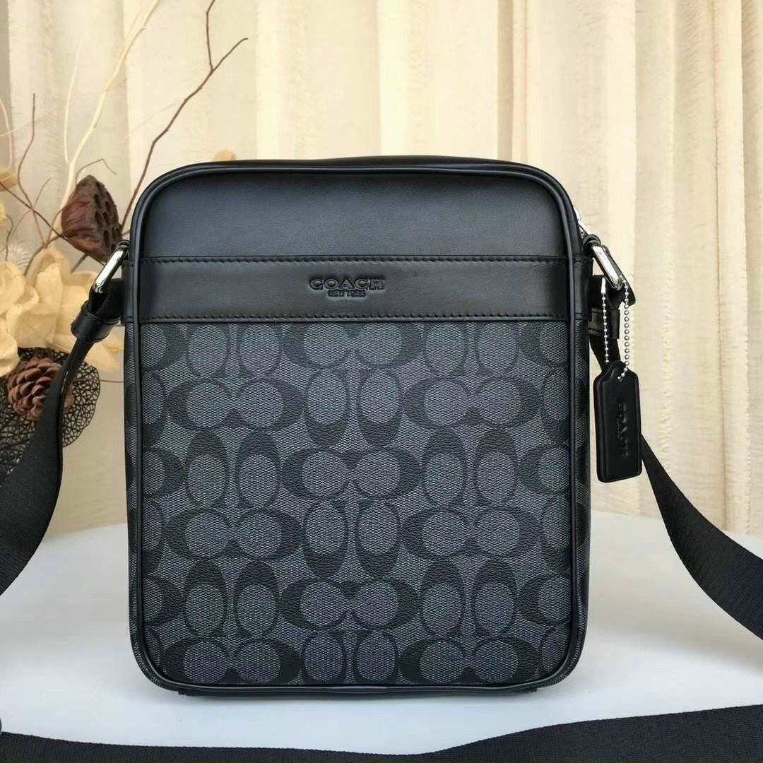 [HCM]Túi đeo chéo nam da thật phối canvas bền bỉ C🅾️.ach for men