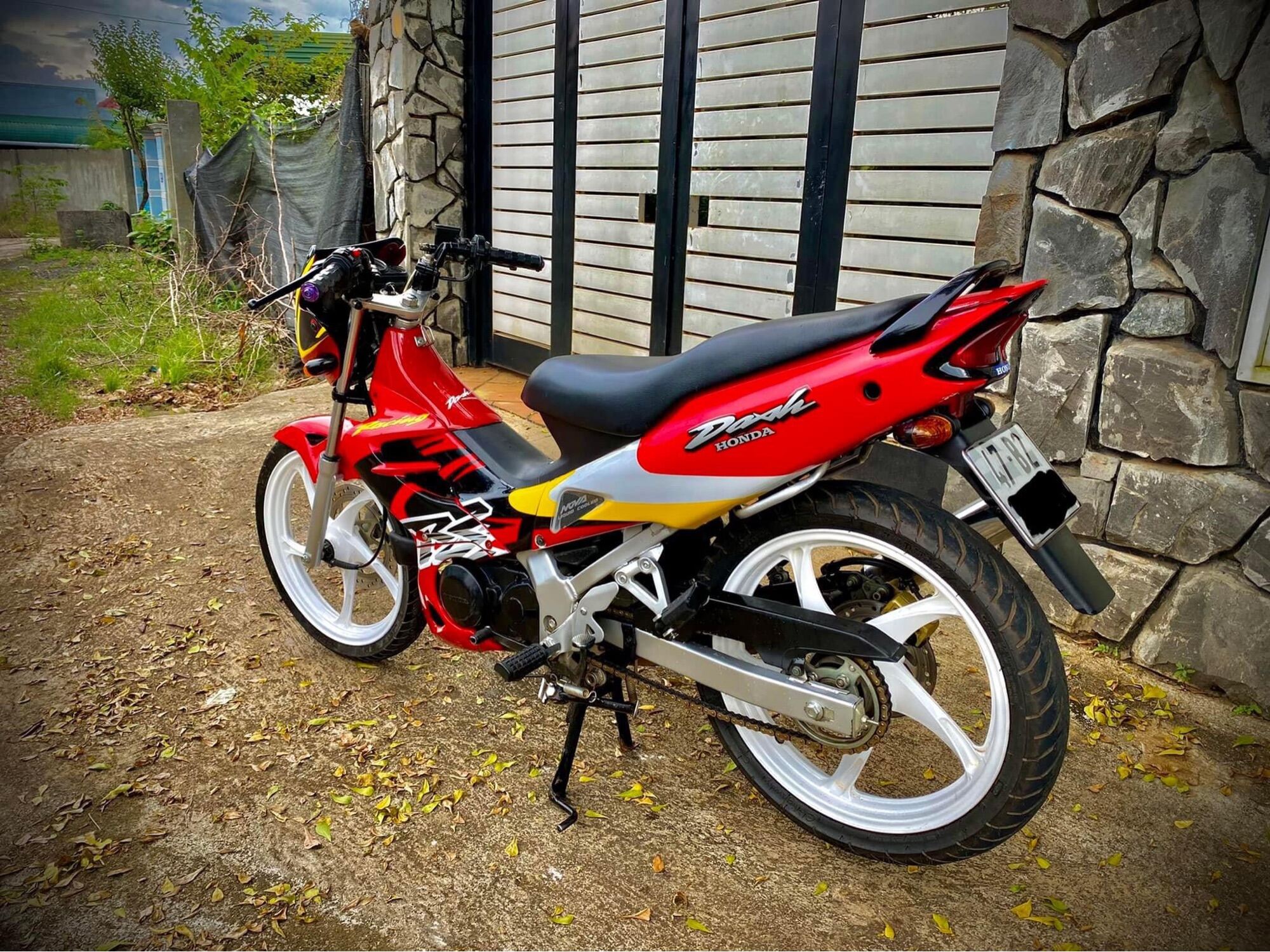 Biker Thái Lan hồi sinh Honda Nova Dash 125 sau 20 năm ngủ quên  Vui  Sống 24h