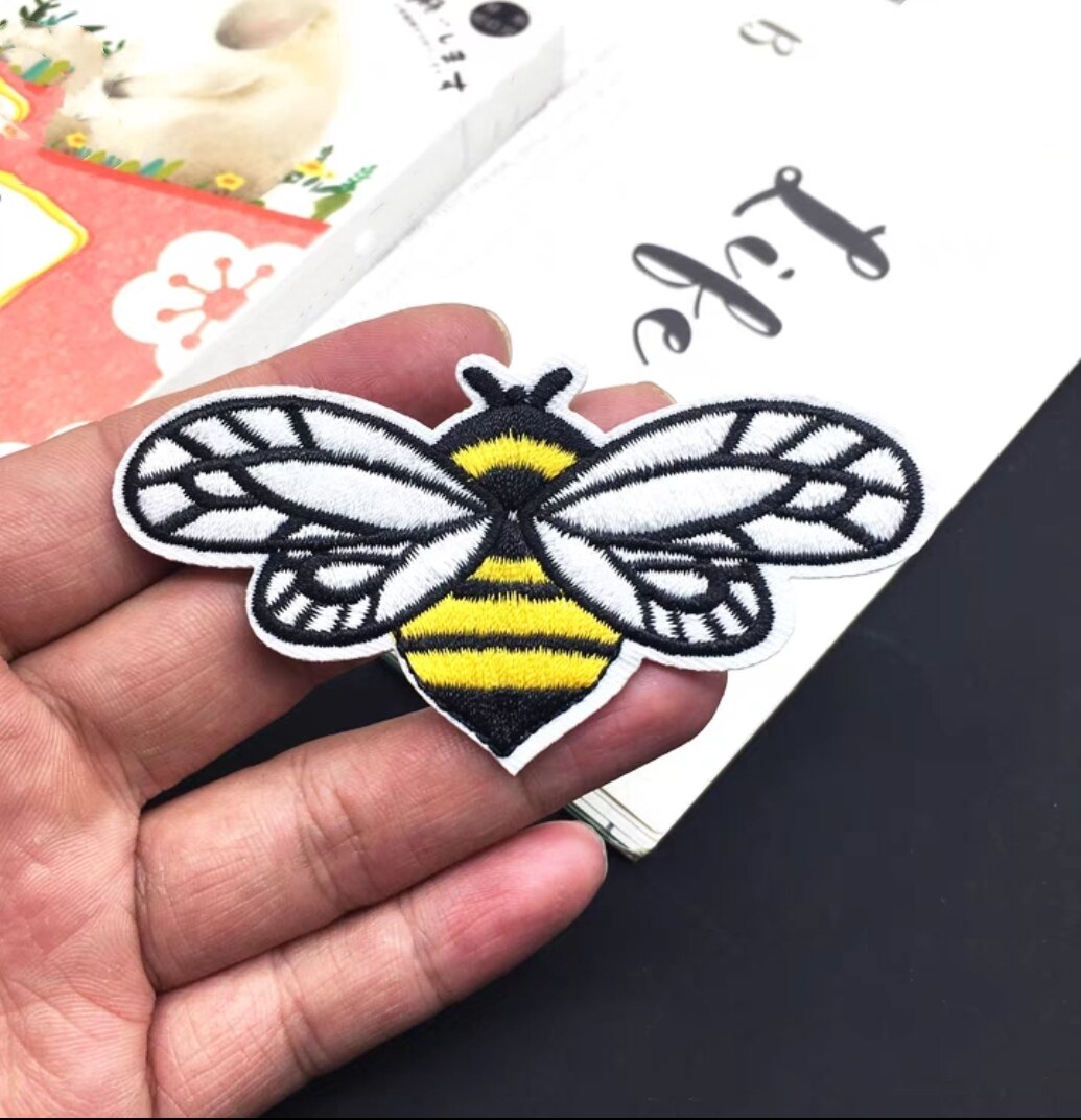 Sticker Patch Thêu Ủi Hình Con Ong Cao Cấp Các Loại