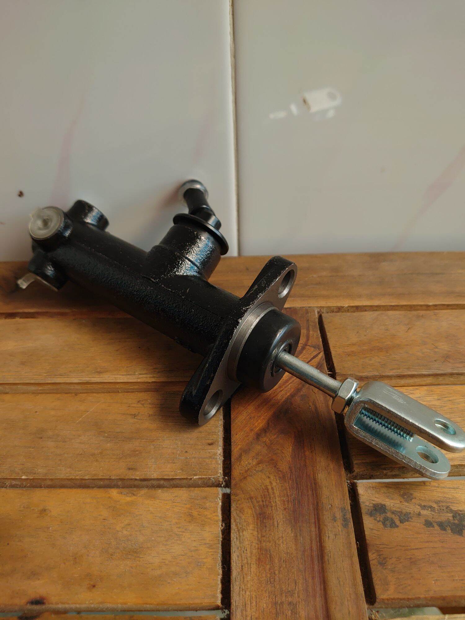 Tổng phanh xe nâng tcm fd15-30