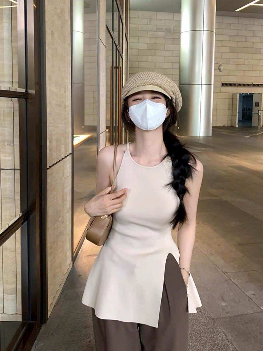 Áo Thun Cổ Yếm Xẻ Tà Trơn