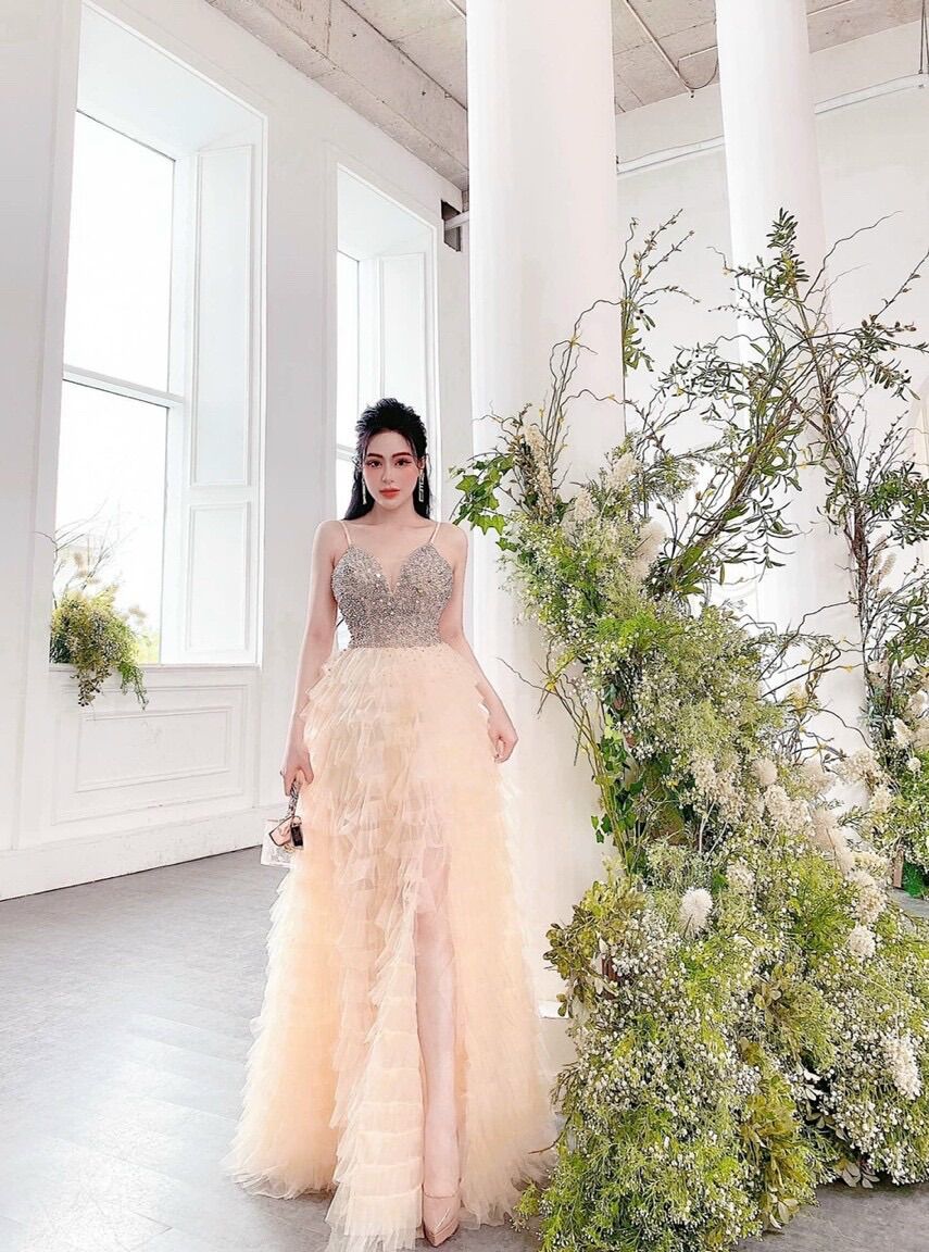 Đầm maxi tầng kết chuỗi tay