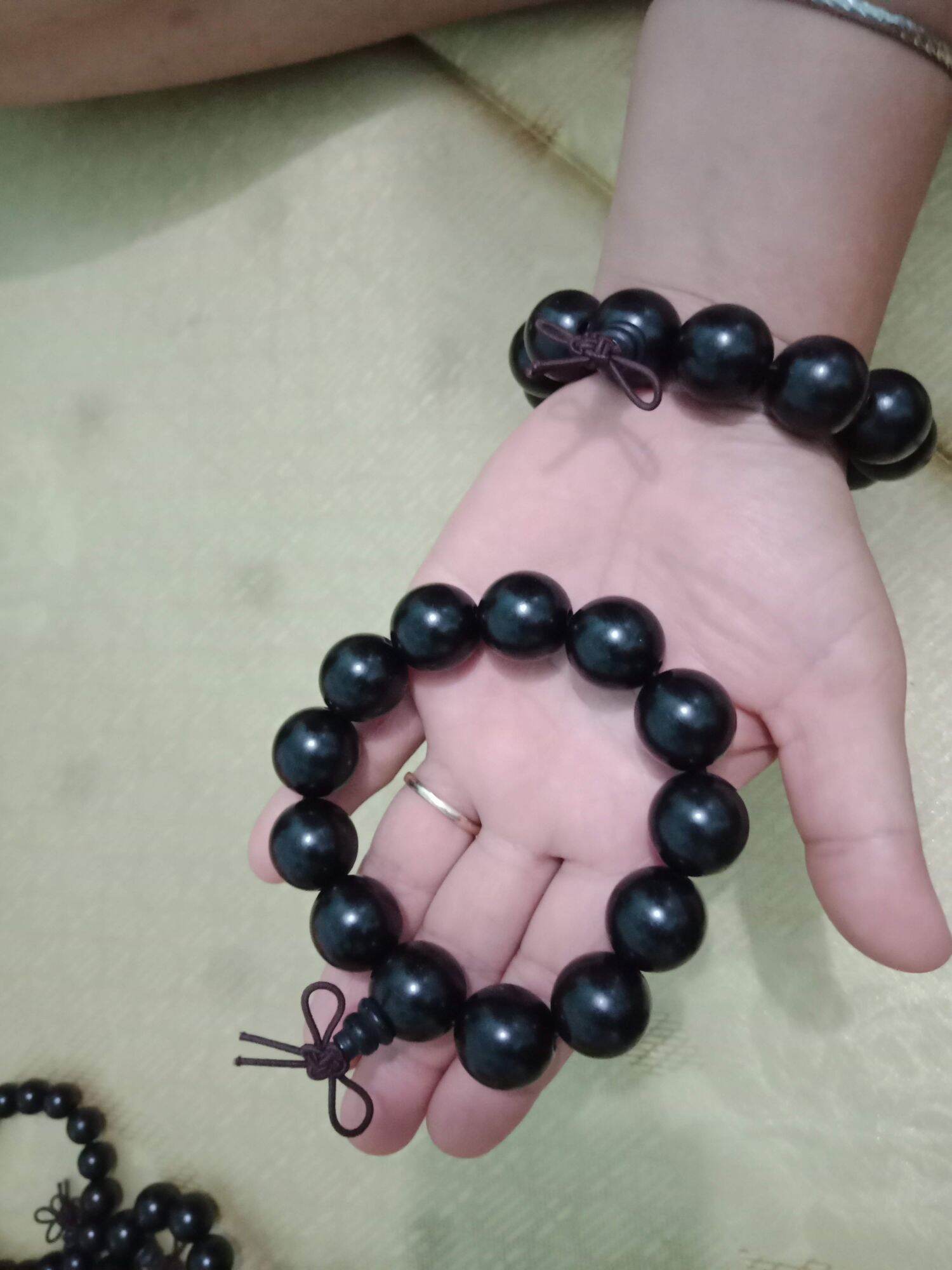 chuỗi đeo tay gỗ mun sừng