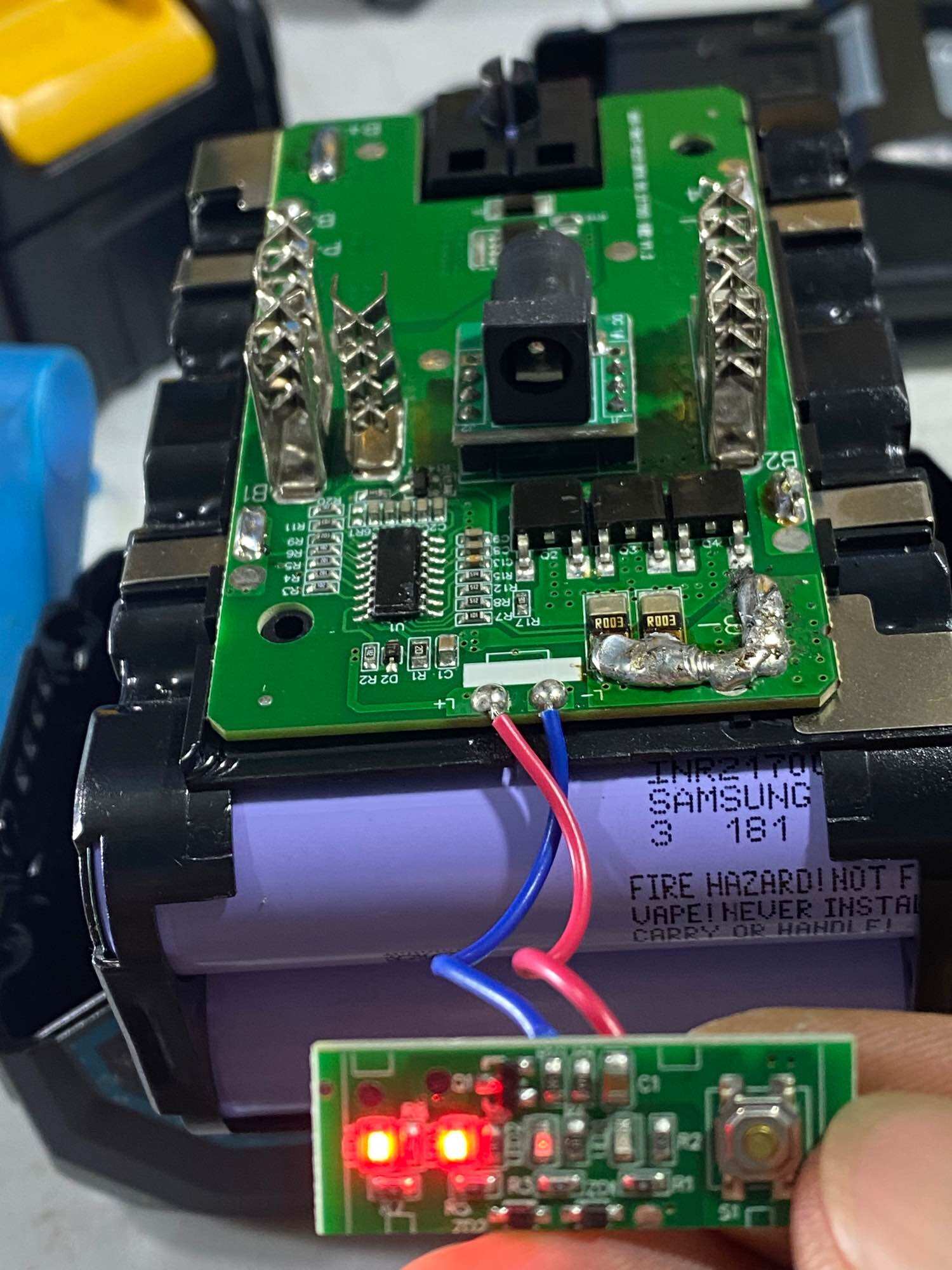 Pin đóng 21700 Samsung 40T3 đate mới.