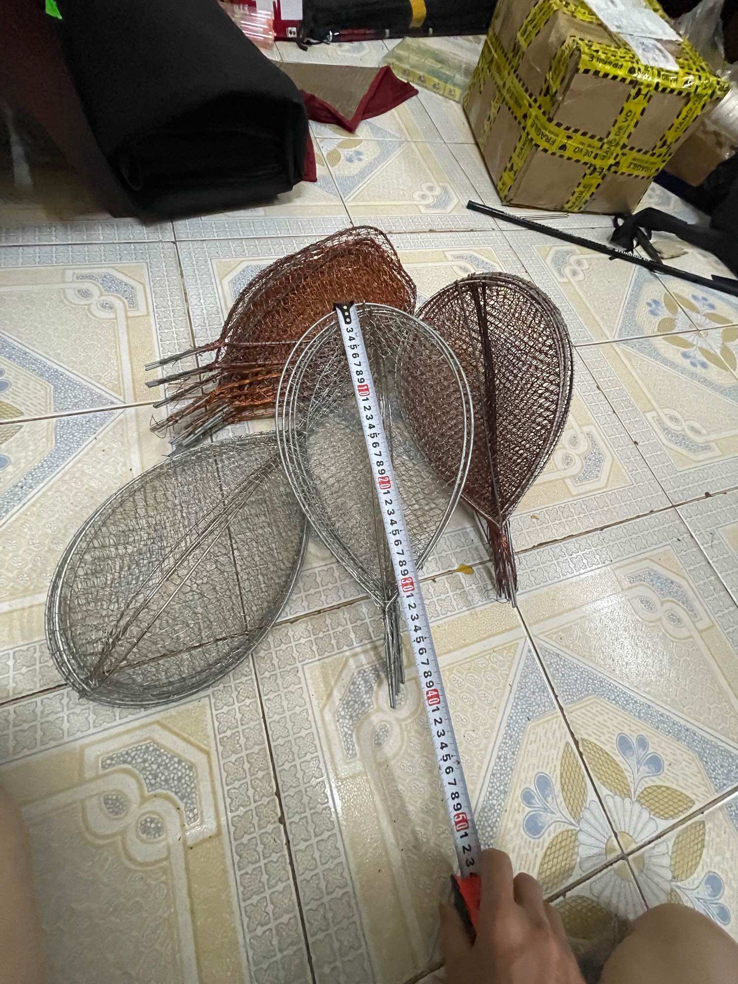 VỢT ĐÁNH CÁ LƯỚI ĐỒNG TO Bự THUYỀN