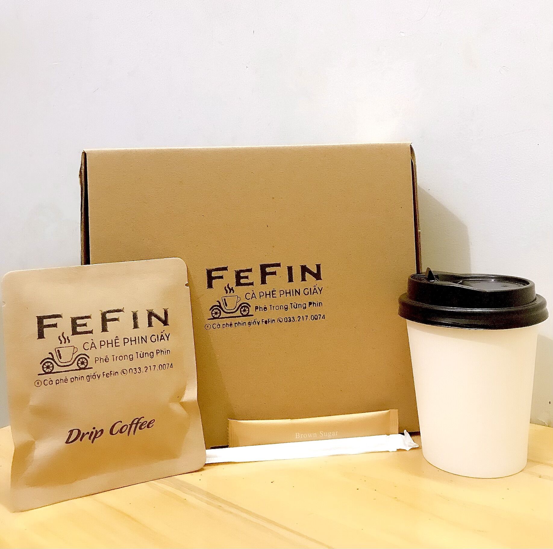 Cà phê phin giấy FeFin - Hộp 6 phin với Coffee mate Thái