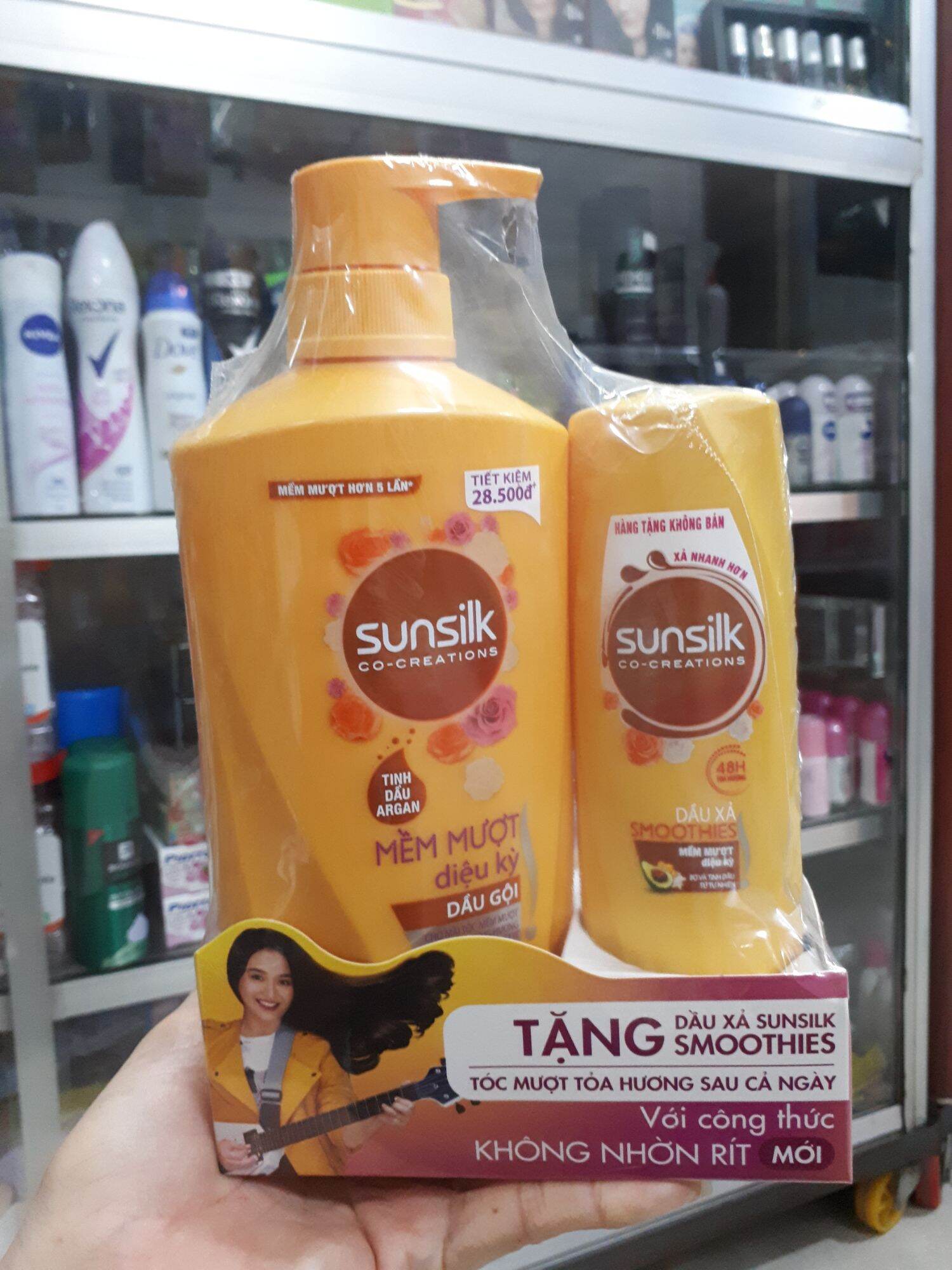 [Hcm]Dầu Gội Sunsilk 650Gr Mềm Mượt Diệu Kỳ Tặng Dầu Xả 140Gr