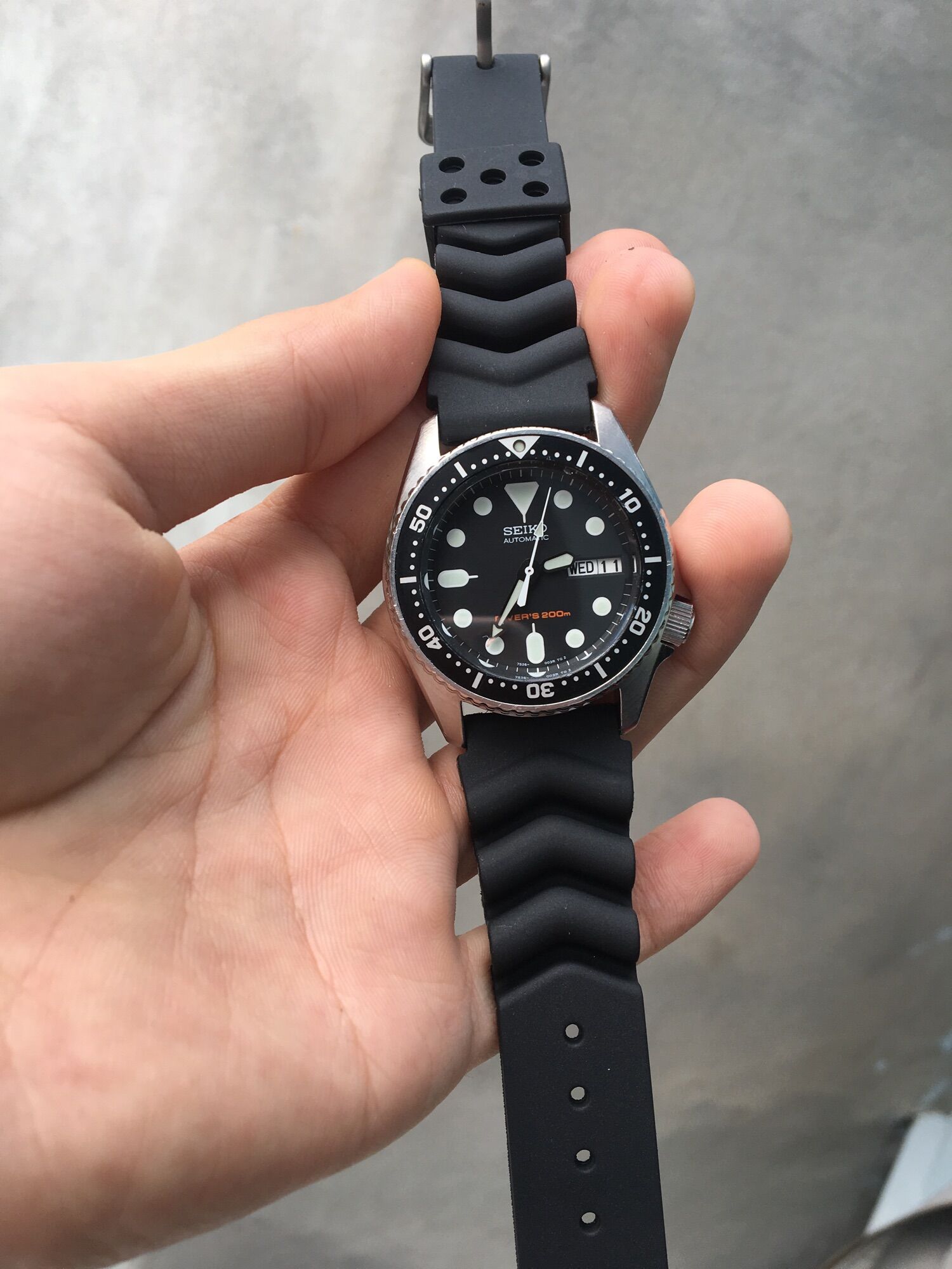 [Có hình thật] dây cao su cho đồng hồ seiko + chốt, sản phẩm có độ bền cao, chất lượng tốt, cam kết hàng nhận được giống mô tả