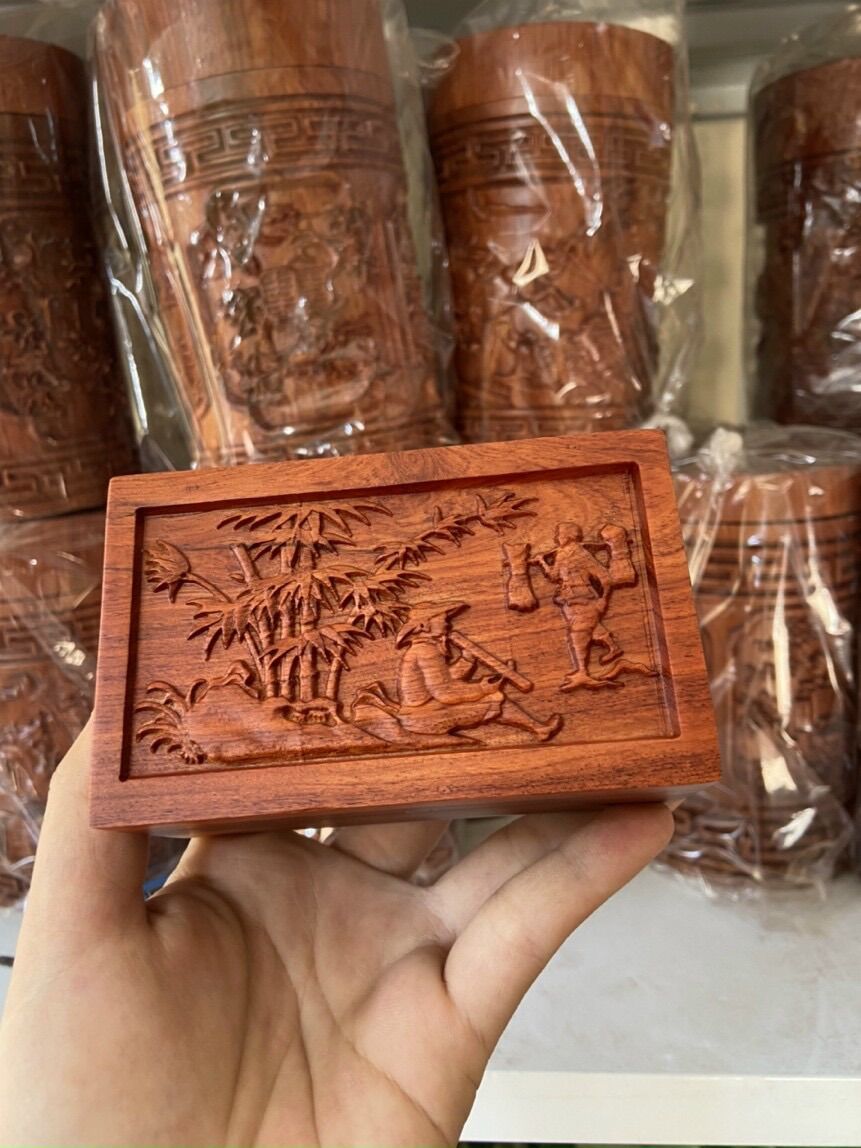 Hộp gỗ đựng thuốc lào