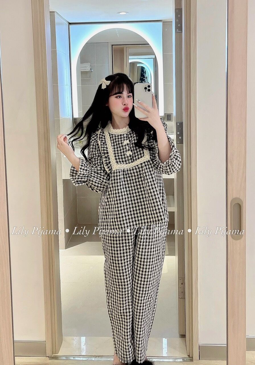 Sét bộ pyjama dài kẻ ren siêu hót ạ.