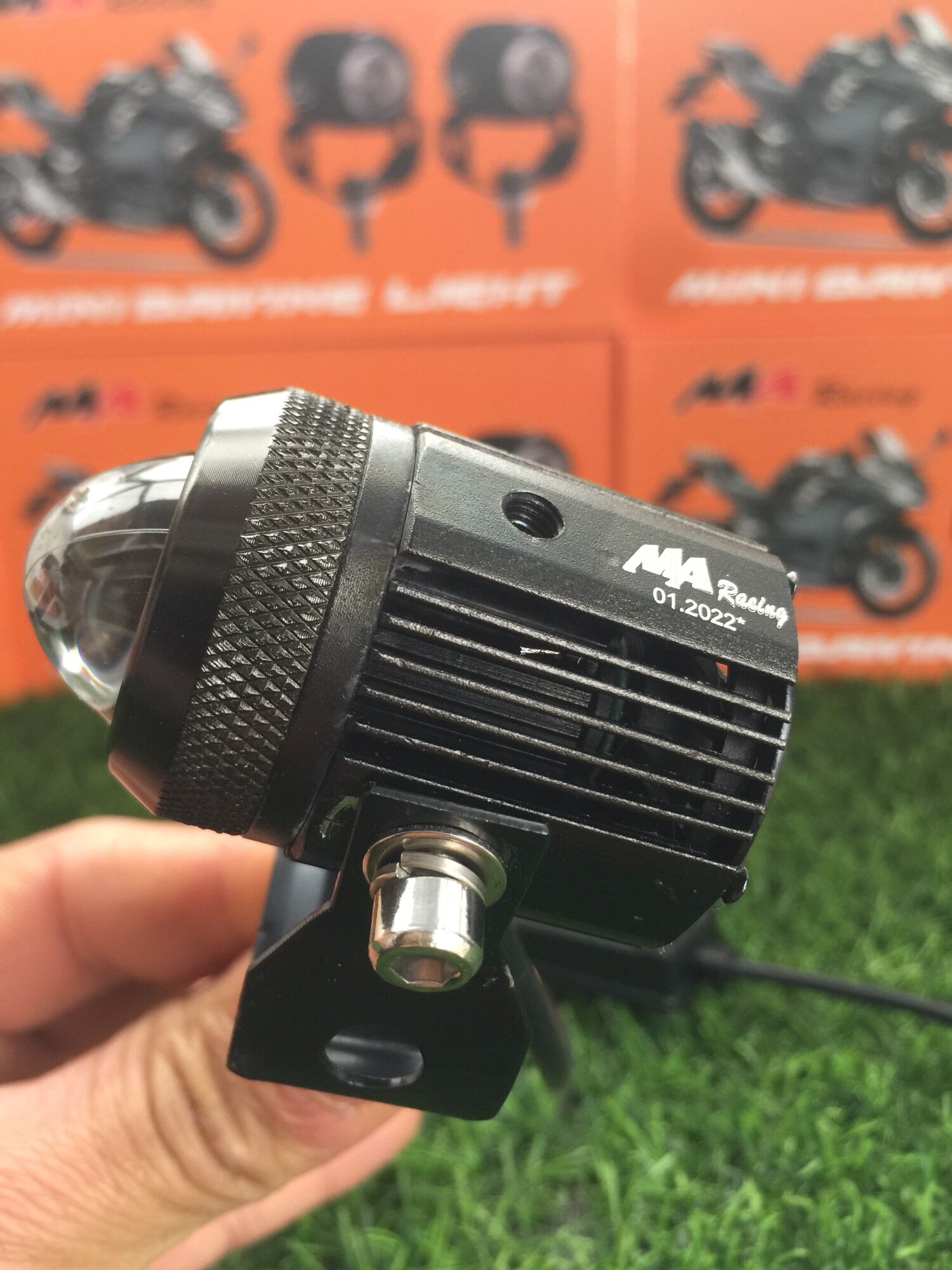 Trợ sáng mini 2 màu COS vàng Pha trắng MAracing 20w. (Giá 1 bóng).