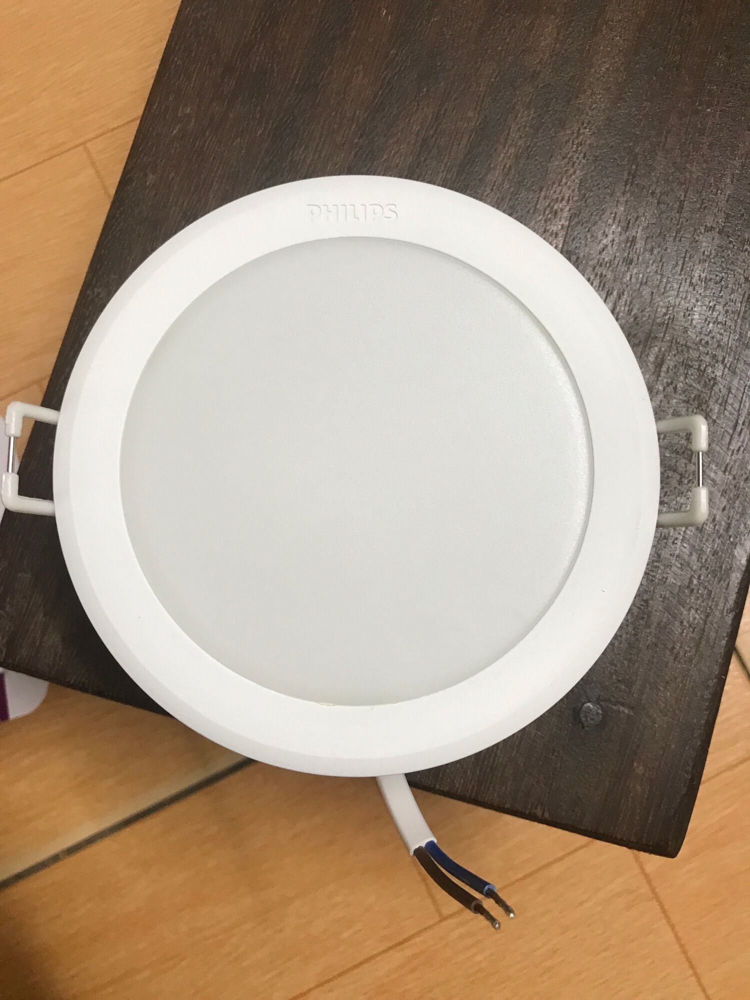 ĐÈN ÂM TRẦN LED 7W D90 59445 PHILIPS