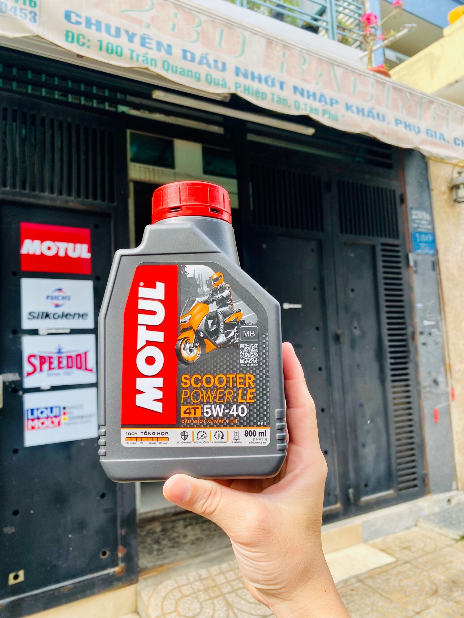 NHỚT MOTUL SCOOTER POWER LE 5W40 800ML ( Tay Ga )