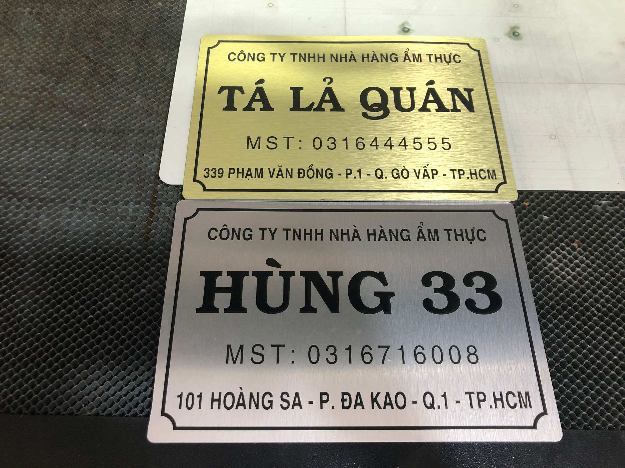 Bảng công ty chất liệu alu cao cấp nhiều kích thước