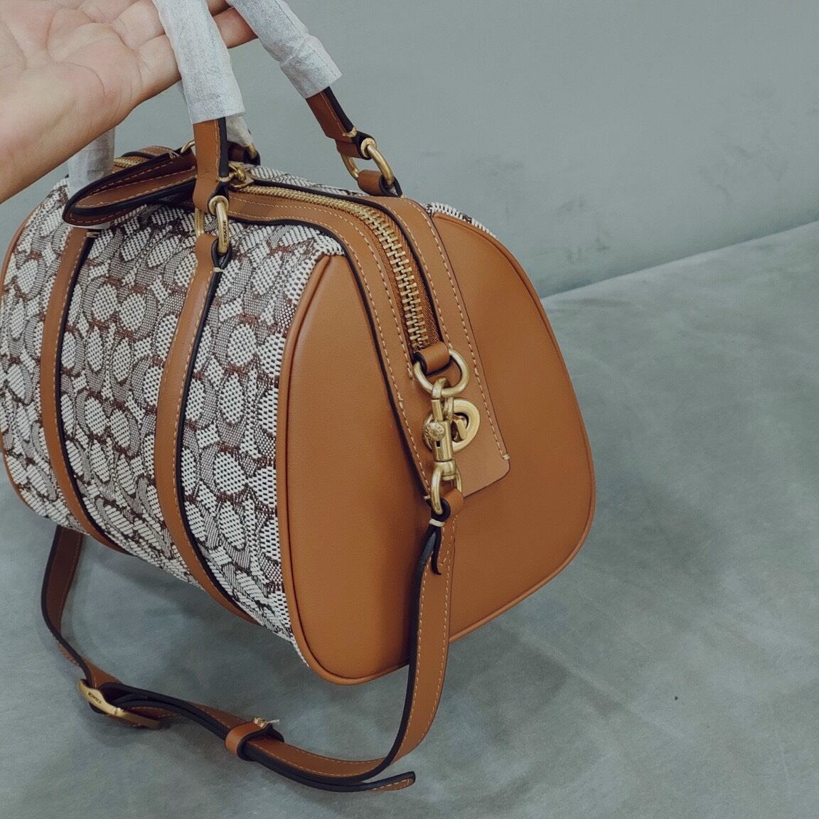 Túi NEW C🅾️AC*H RUBY SATCHEL 25 siêu sang chảnh