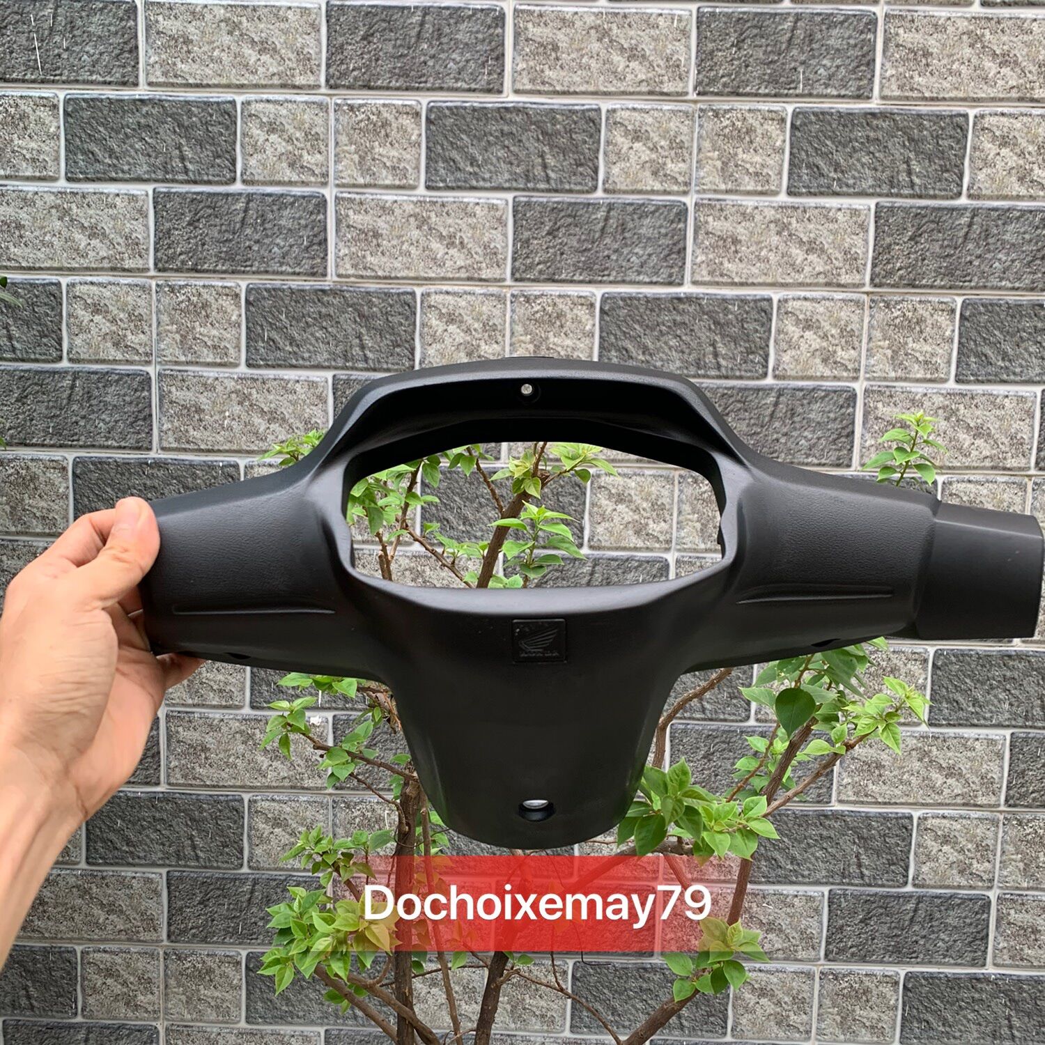 Bợ cổ wave nhỏ chế đồng hồ điện tử Ducati