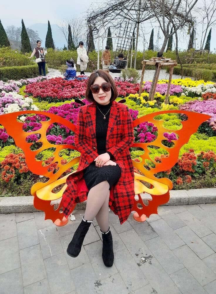 Vải Dạ Tweed kẻ Đỏ- May áo khoác - chân váy