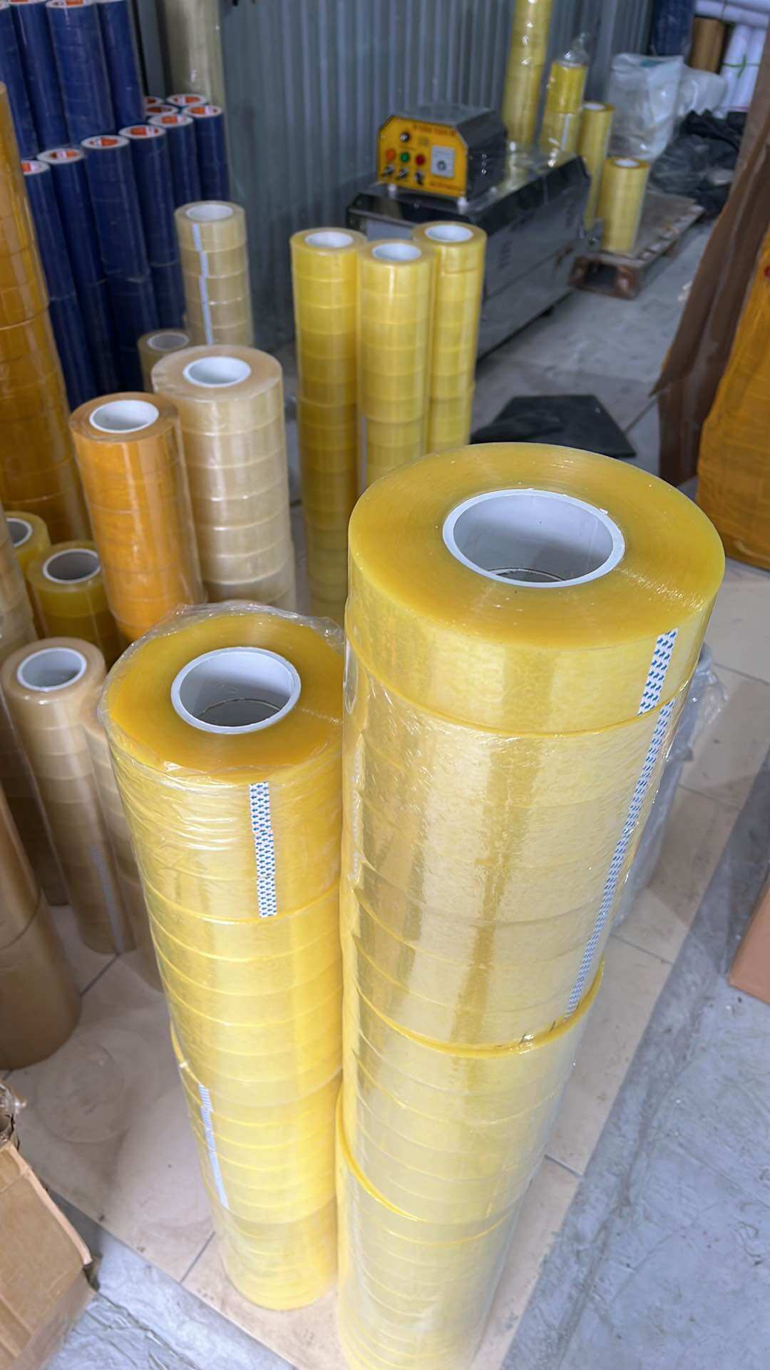 Băng dính trong 0,5kg/cuộn