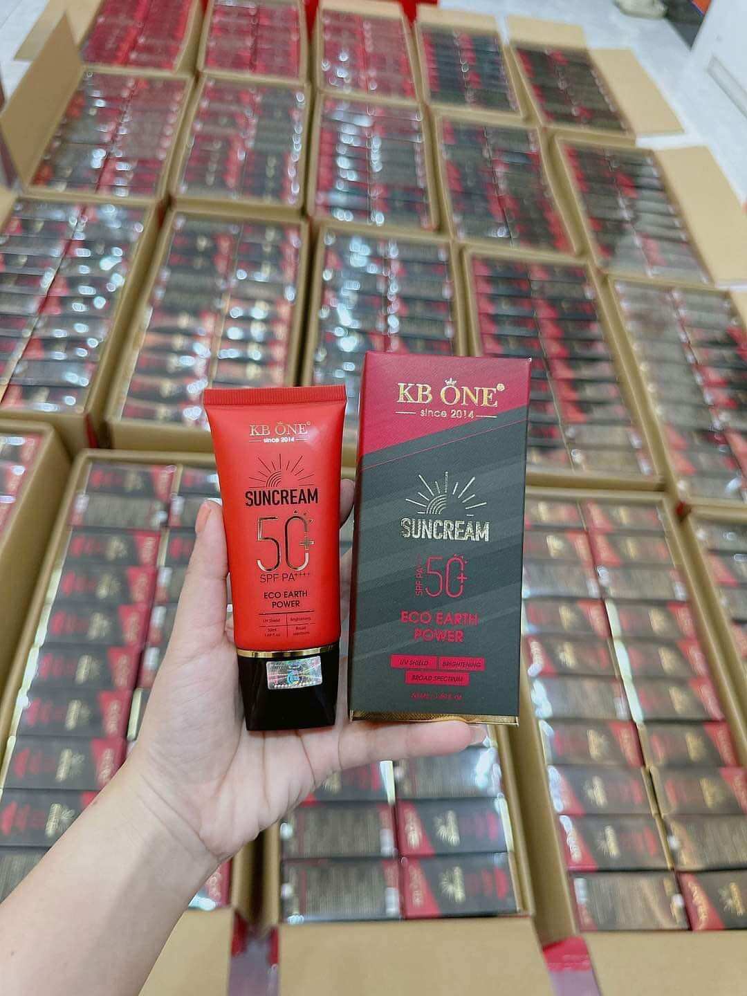 Kem chống nắng  KBONE dưỡng ẩm, trắng da SPF50/ PA+++ Kbone (50ml)