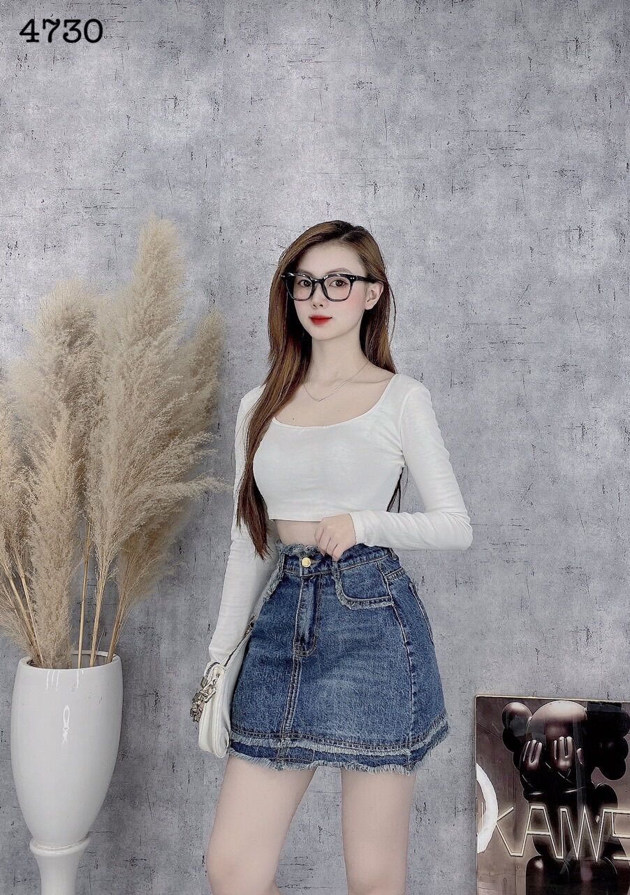 Chân váy siêu hot 2023 ạ
