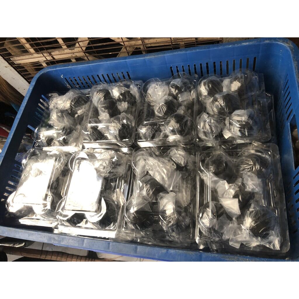 4 trứng vịt muối tro