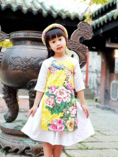 ai dài chat vải gấm bé gái