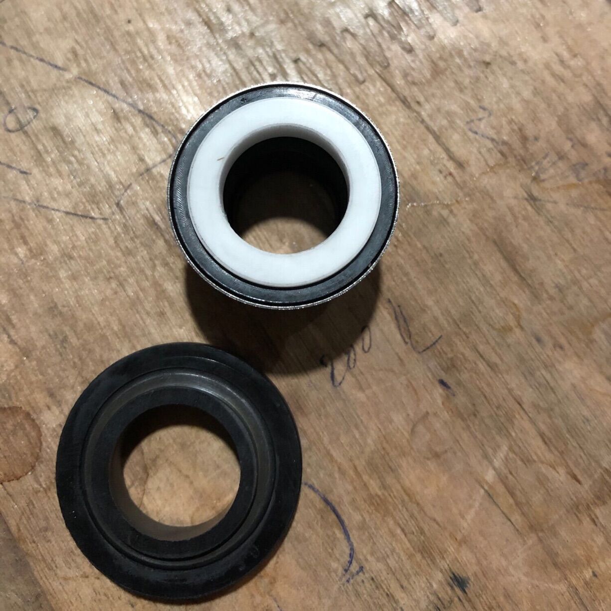1 vỉ ( 10 chiếc ) Phớt nước dành cho máy bơm có đường kính trục lắp phớt 14mm