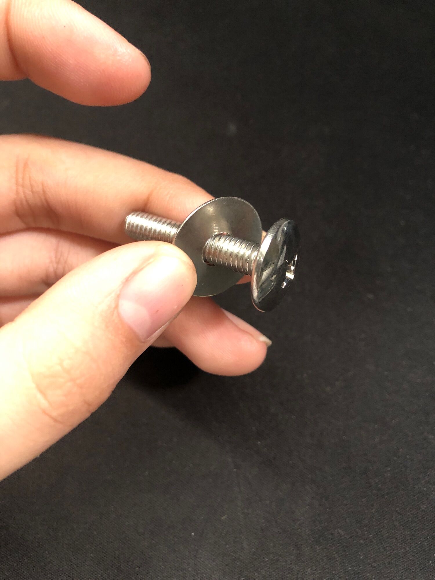 Ốc inox 6li3p (bắc baga , bắt bảng tên,