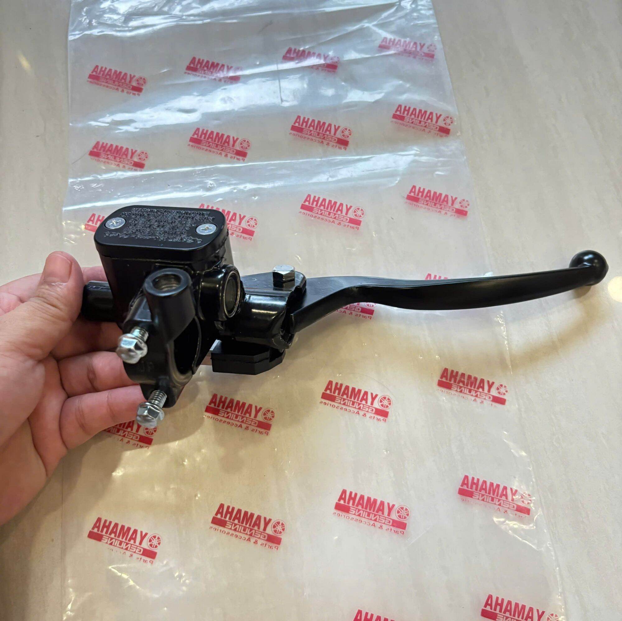 Tay thắng dầu xe Sirius zin