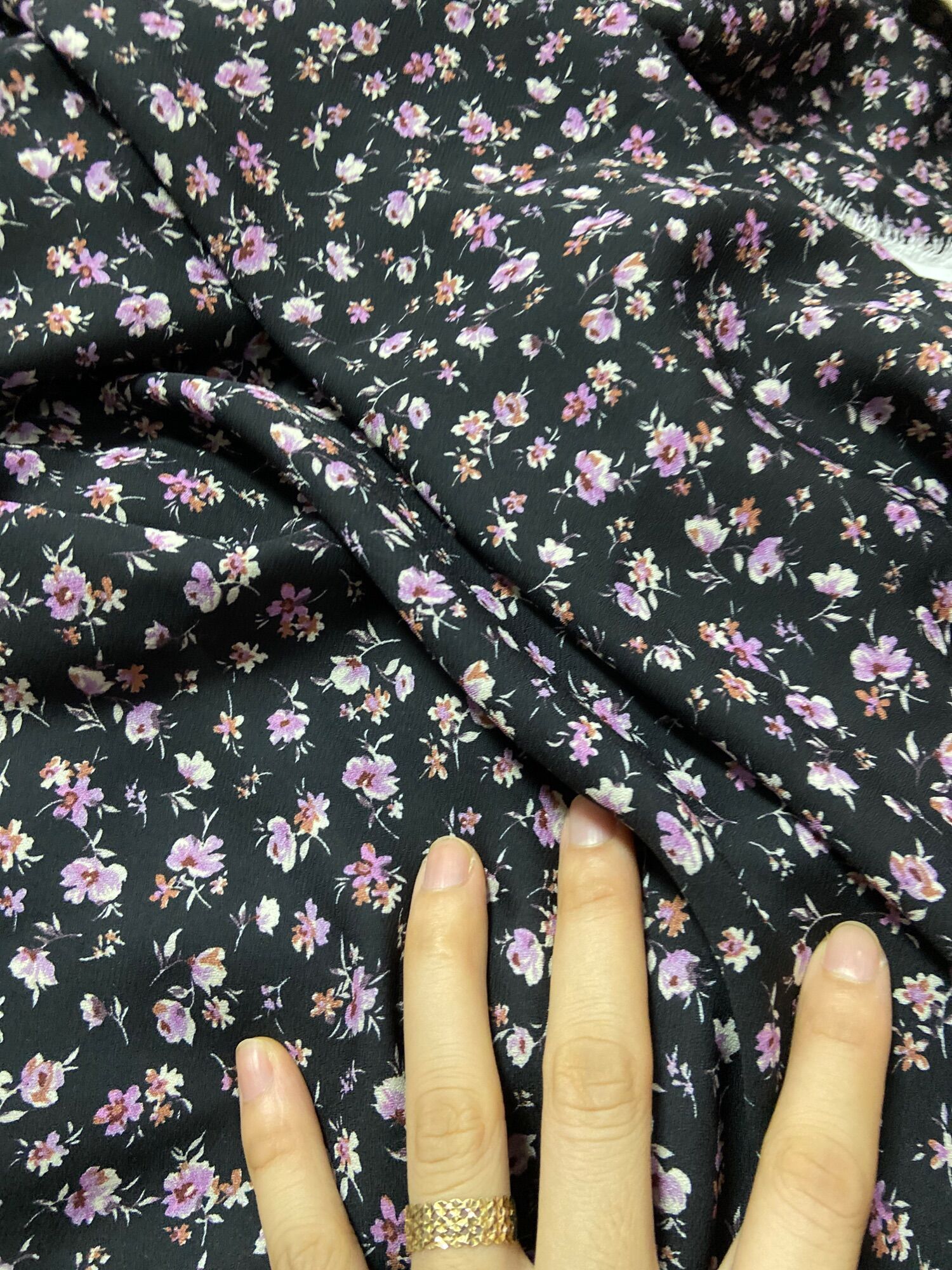 70cm x 1m5 vải lụa mango hoa nhí tập may bé dùng pha phối làm thủ công (1.7)