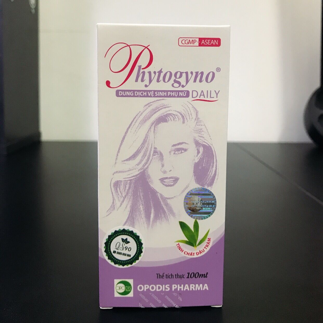 Dung Dịch VS Phụ Nữ Phytogyno màu tím 100ml