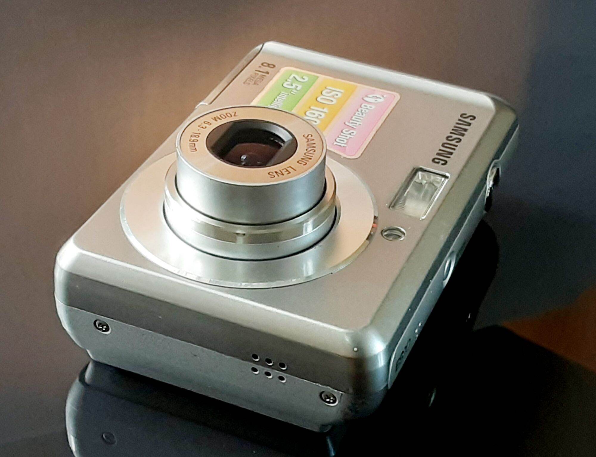 Máy ảnh kts samsung ES10  Vintage
