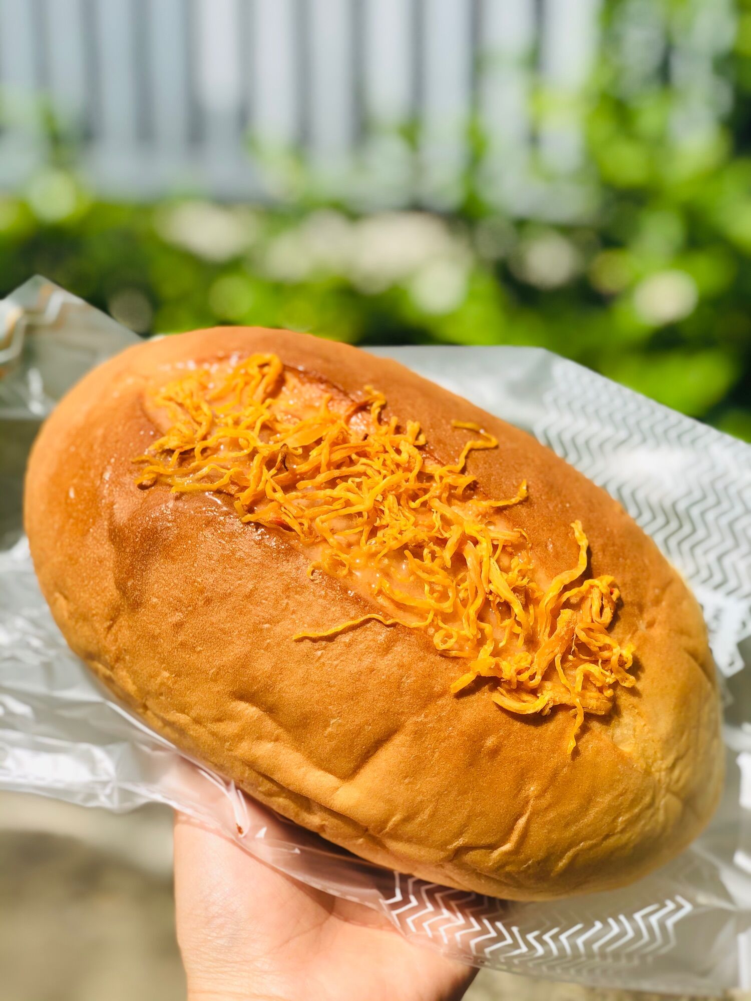 [HCM]Bánh Pháp sốt mix khô gà lá chanh 220G