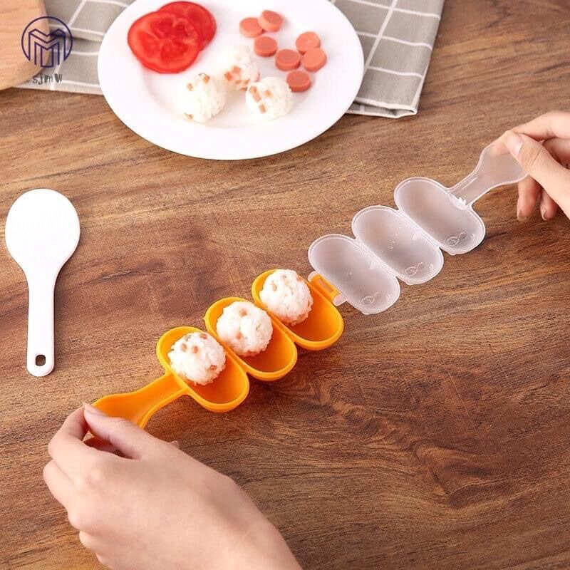 Khuôn làm cơm nắm tròn, cơm lắc cho bé