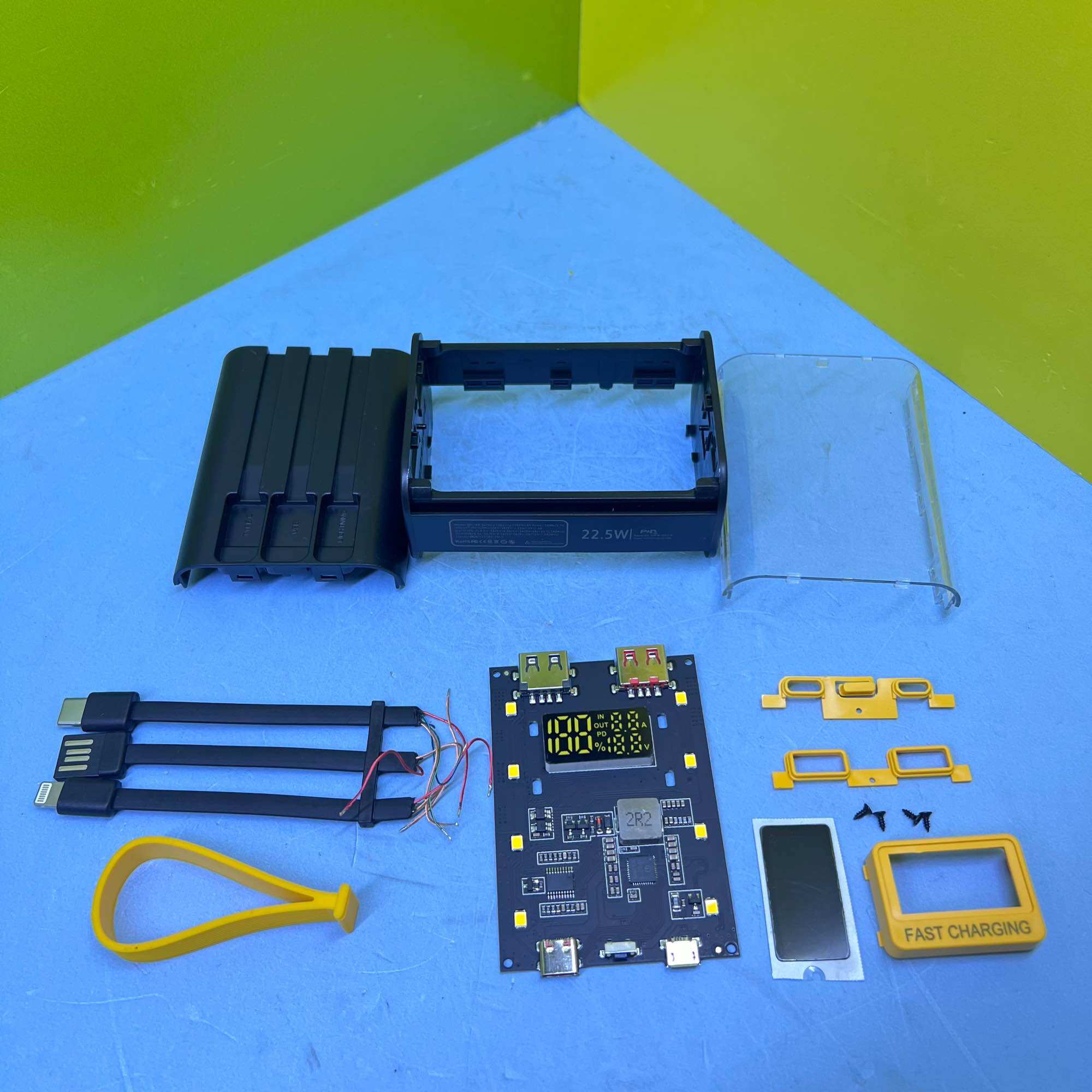 Box sạc dự phòng 3cell 18650