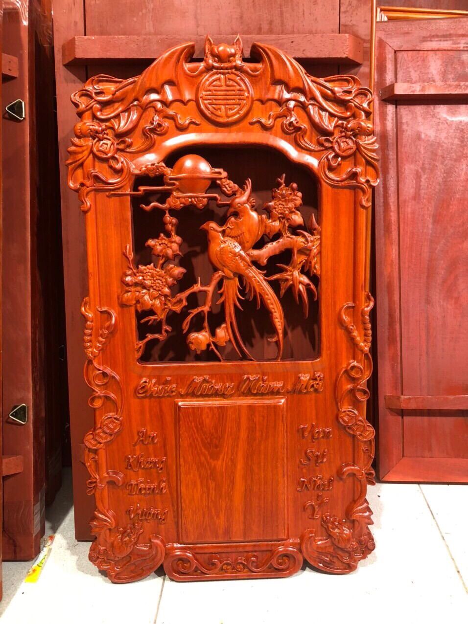 Đốc Lịch Treo Tường Gỗ Hương 70x40 Cm