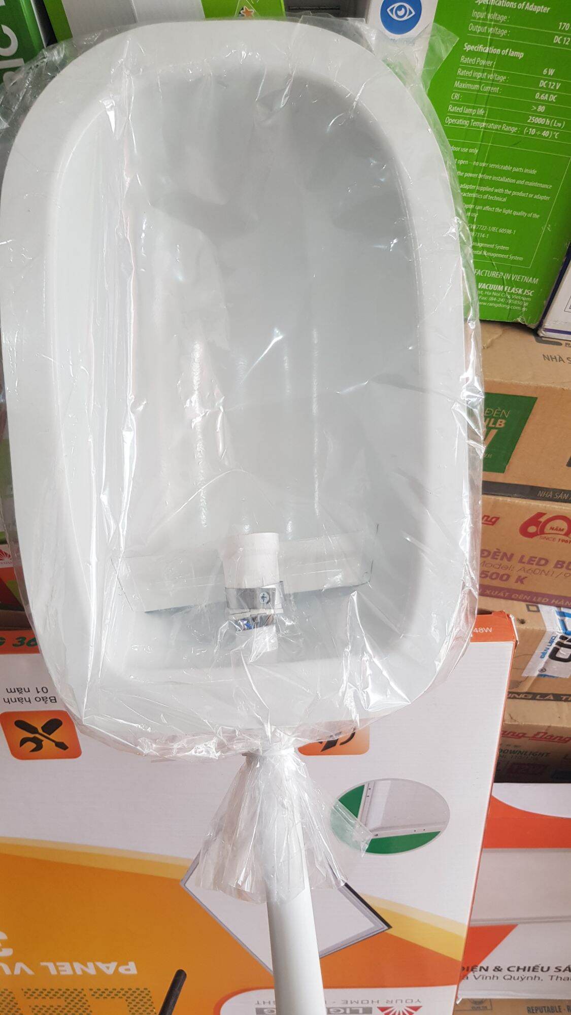 Combo 4 chao đèn đường ngõ xóm thân sắt sơn tĩnh điện trắng loại to