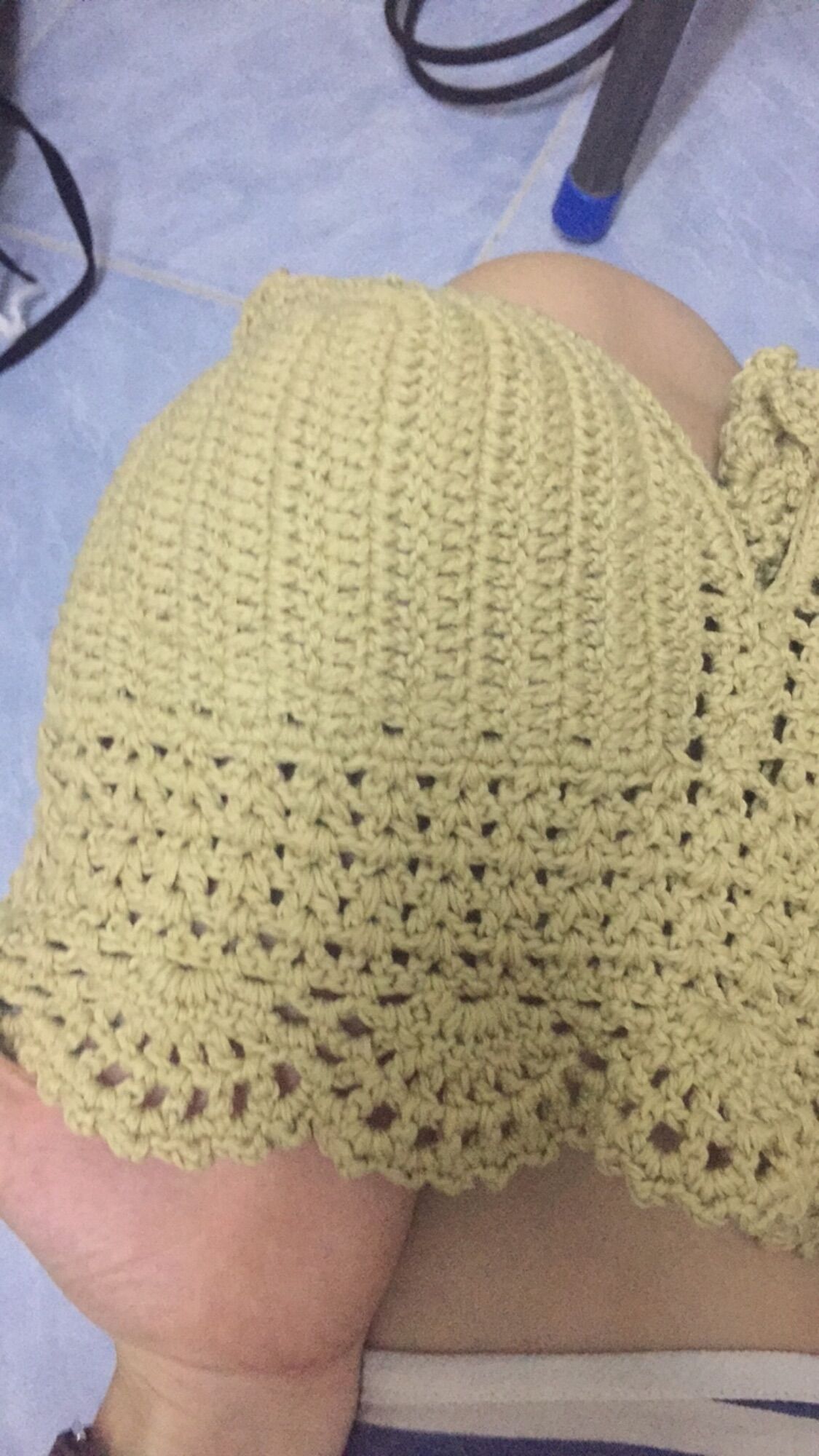 Áo len móc croptop