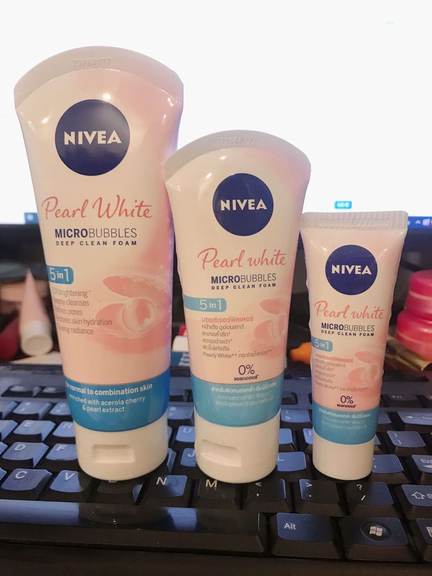 [ MUA 1 tặng 1] Sữa rửa mặt trắng da nivea nữ 20g