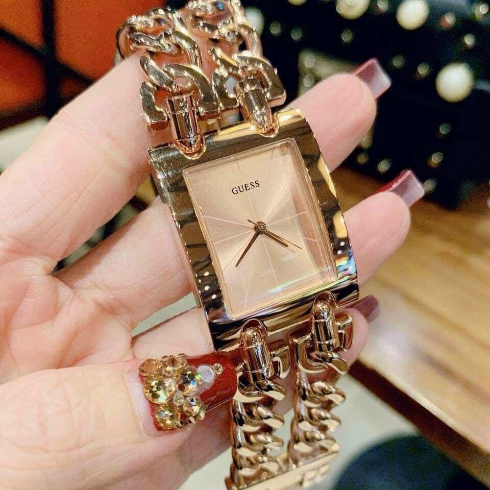 Đồng hồ guess