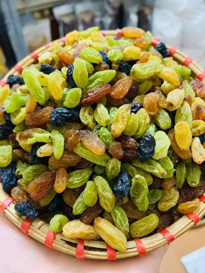 Nho mix 3 loại: nho vàng, nho đen, nho xanh 0.5kg