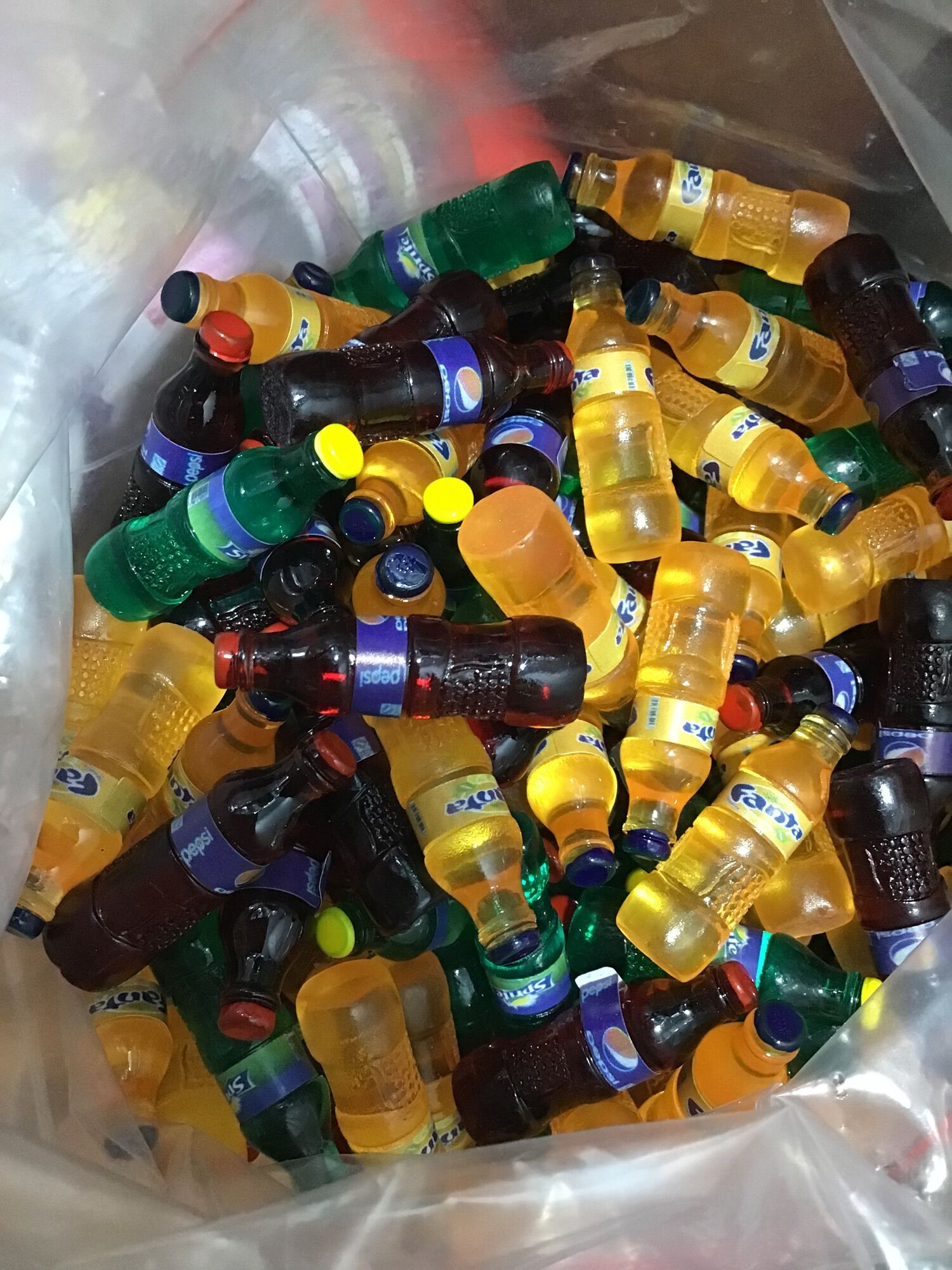 [HCM]Mô Hình Chai Nước Ngọt Phụ Kiện Trang Trí Nhà Búp Bê Charm Slime [1 chai ]