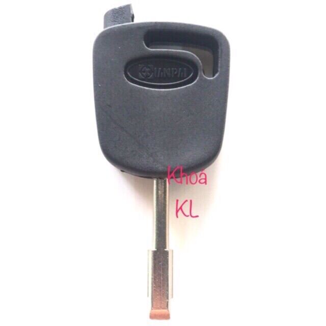 Vỏ chìa khoá xe Ford Transit 16 chỗ không có chip