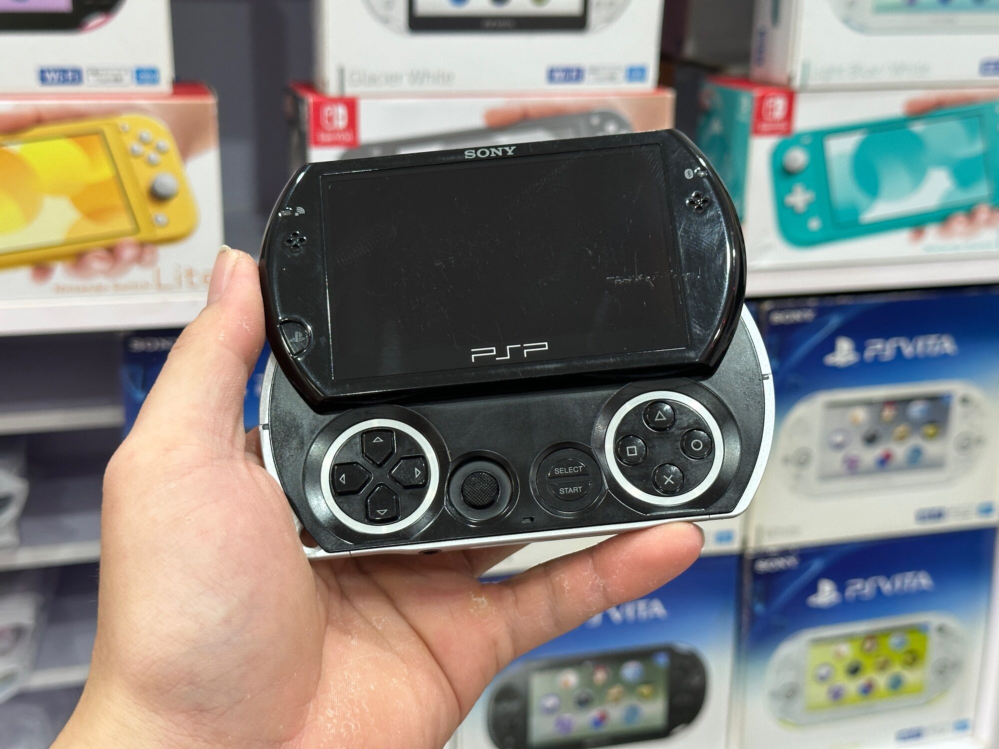 Máy Game PSP GO Full Game 16Gb