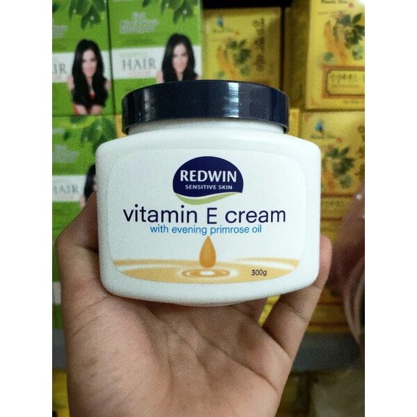 Kem dưỡng ẩm redwin vitamin e cream 300g
