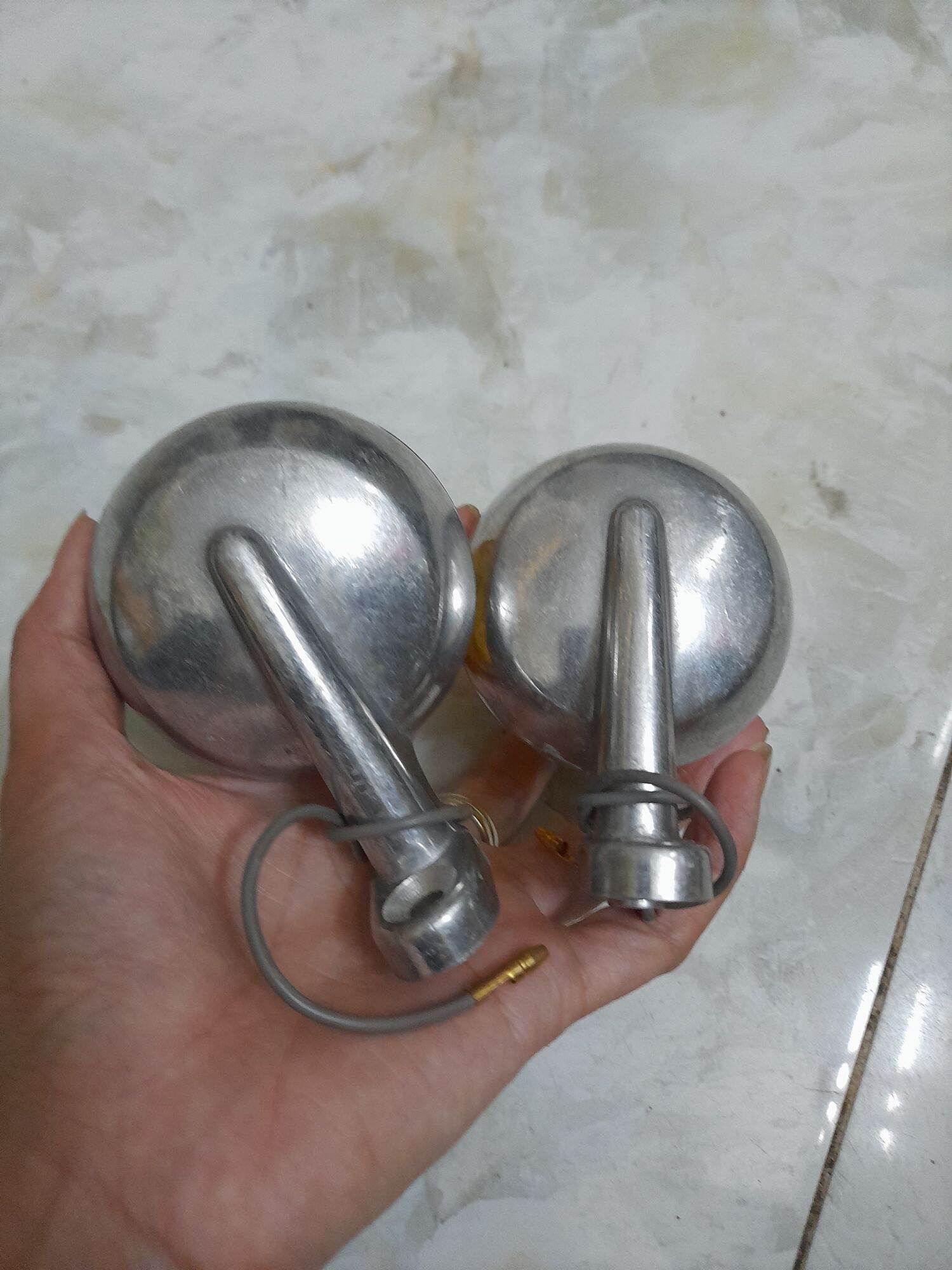Cặp tai đèn xi nhan nhôm gắn xe 67